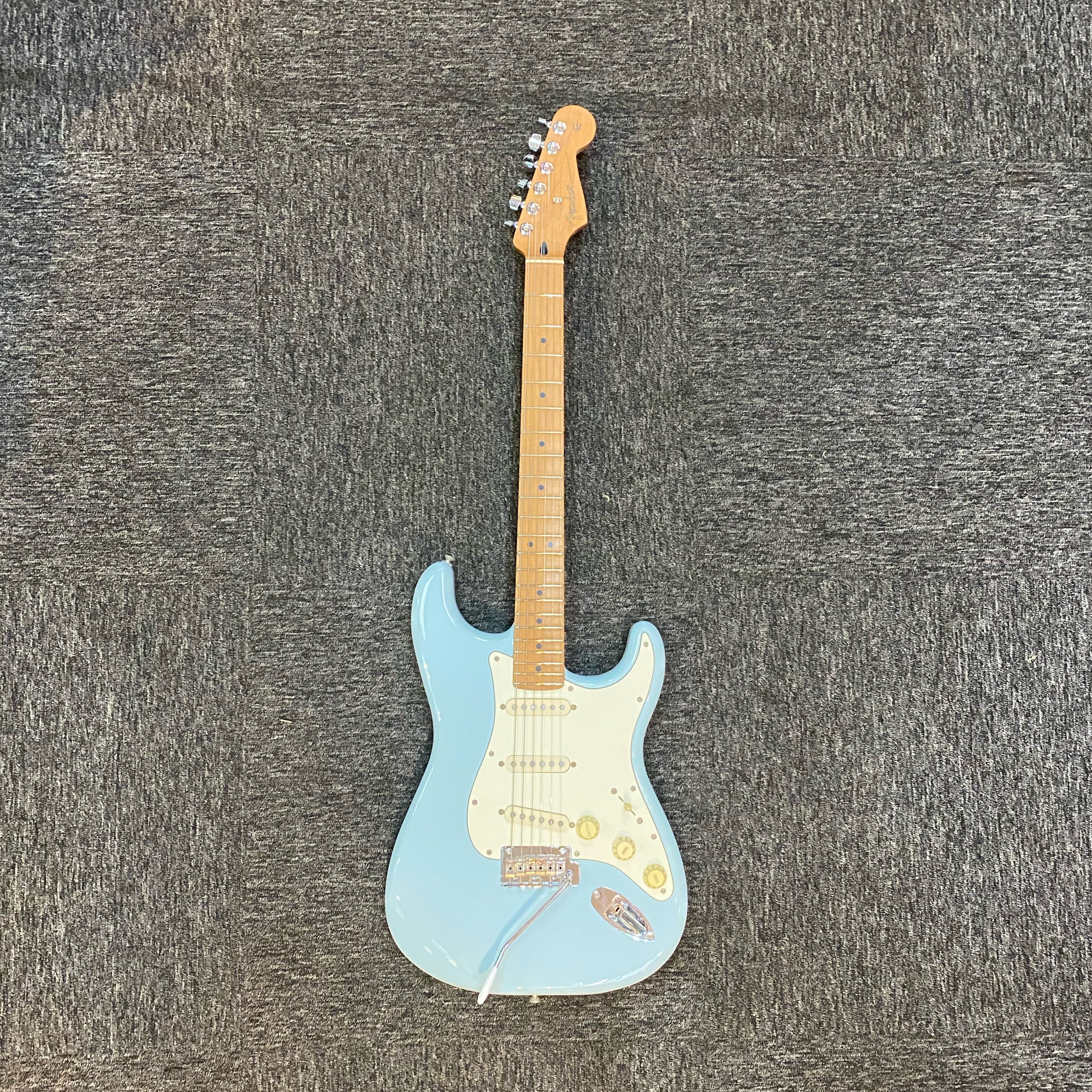 Pre-owned Fender Limited Edition Player Stratocaster