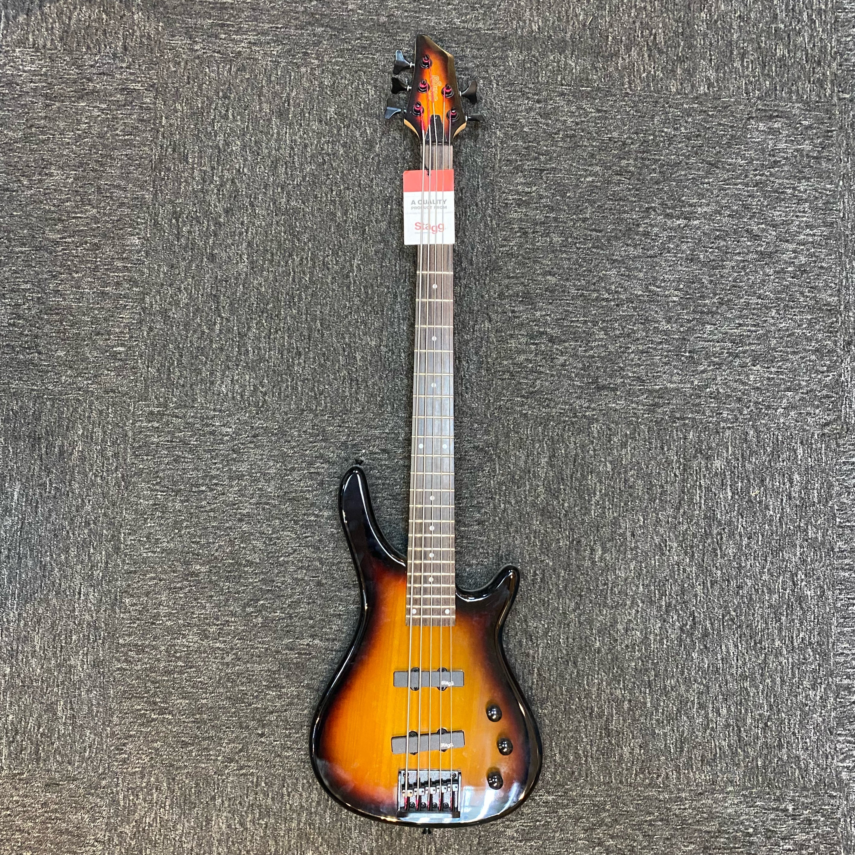 Stagg 5-string bass