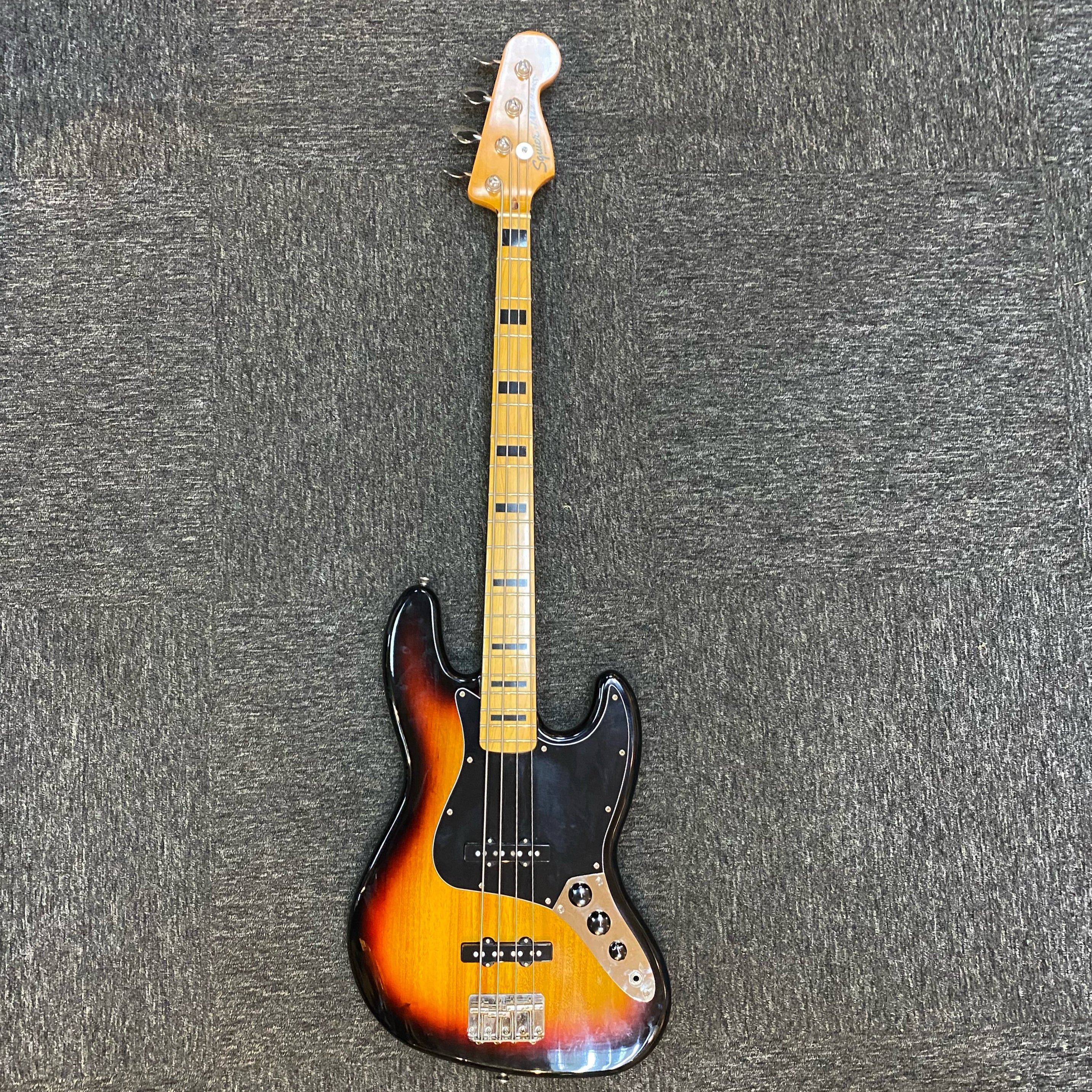 Pre-owned Squier classic vibe 70s jazz bass