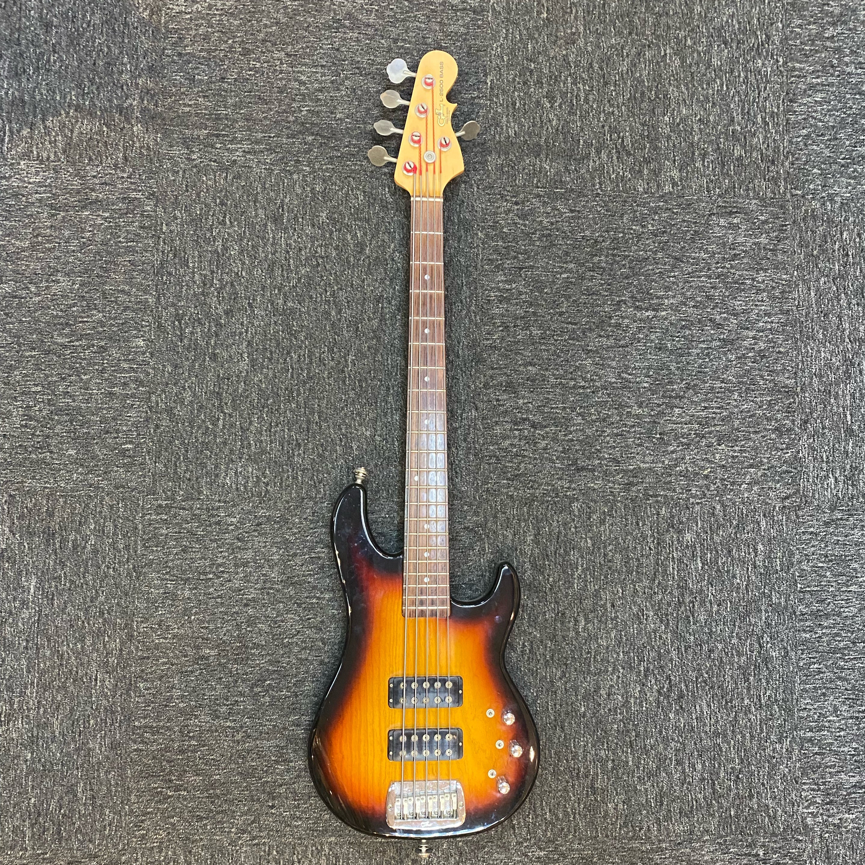 Pre-owned G&L L-2500 5-string bass