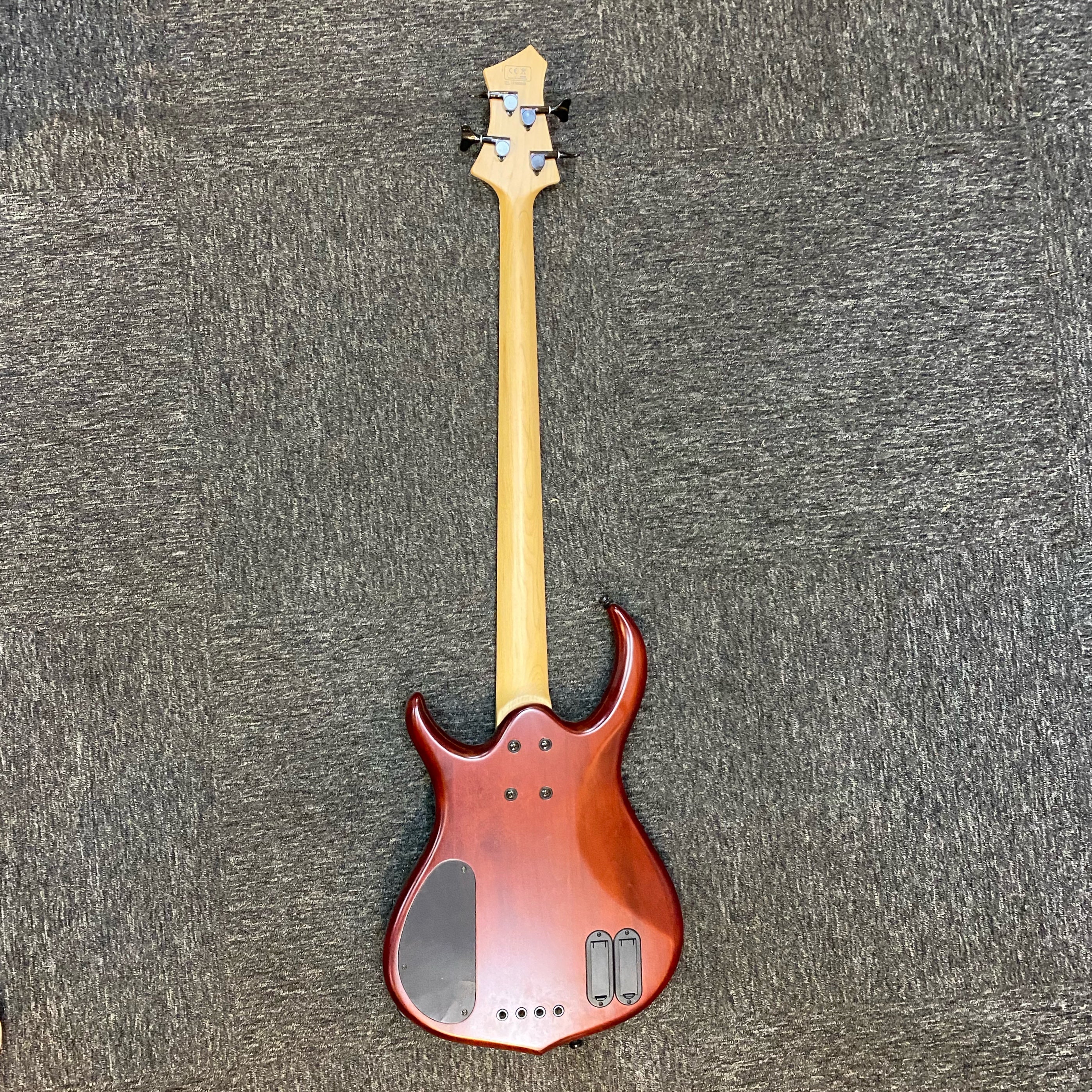 Pre-owned Marcus Miller Sire M7 bass