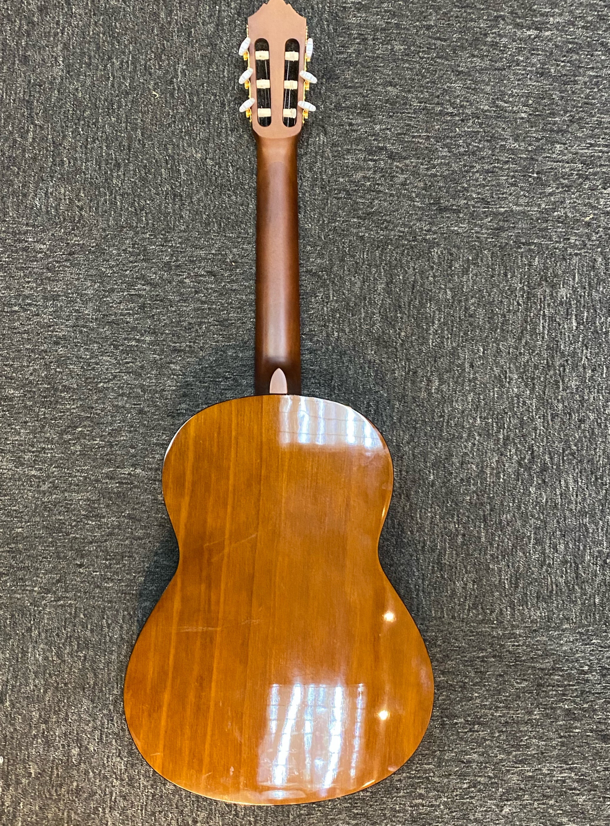 Pre-owned Yamaha C80