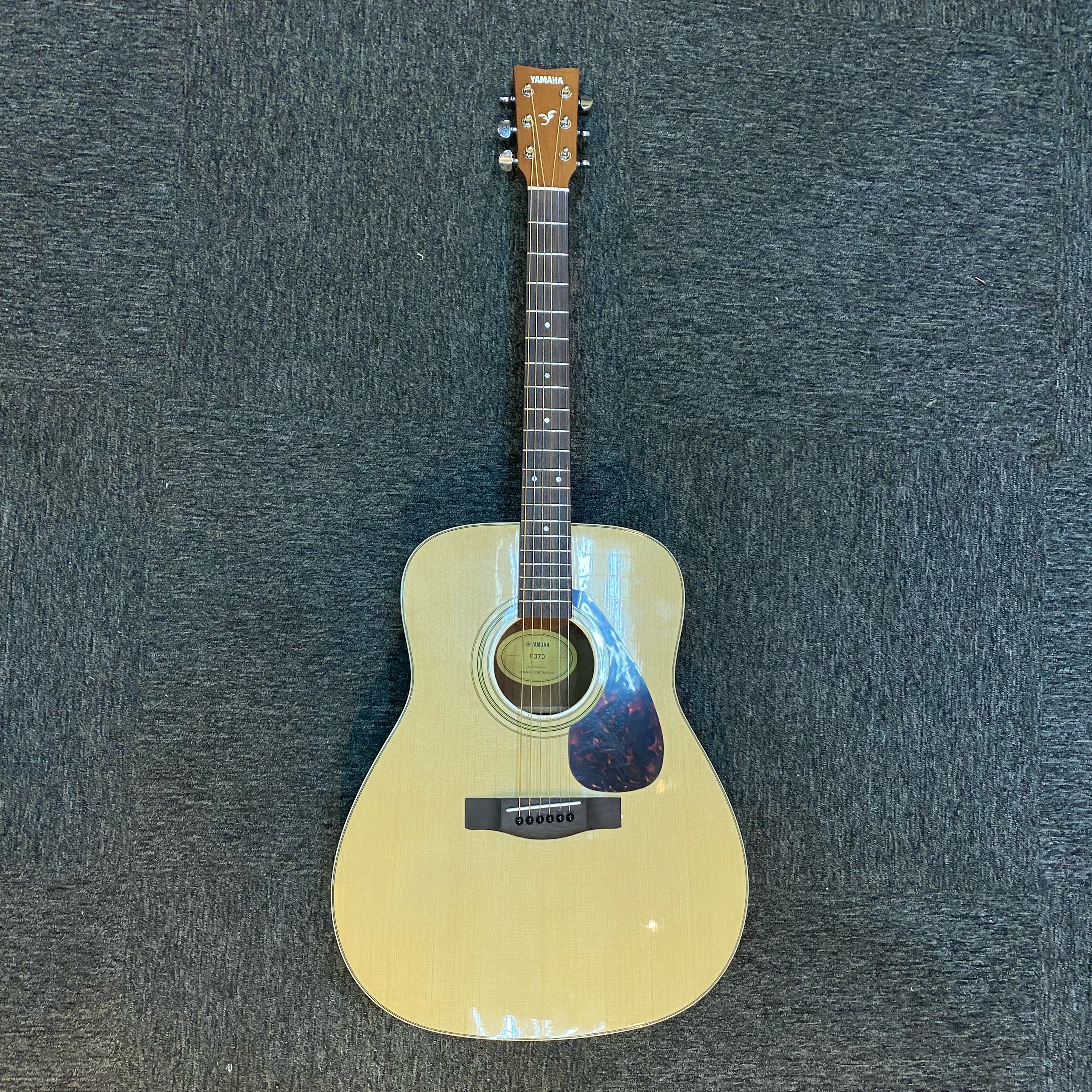 Pre-owned Yamaha F370