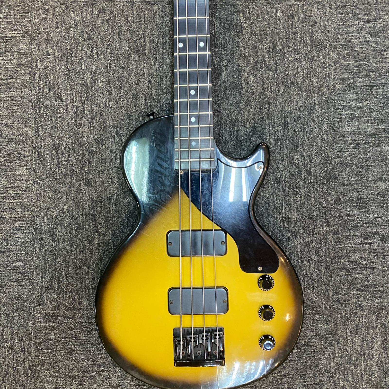 Pre-owned Gibson LPB-1 bass