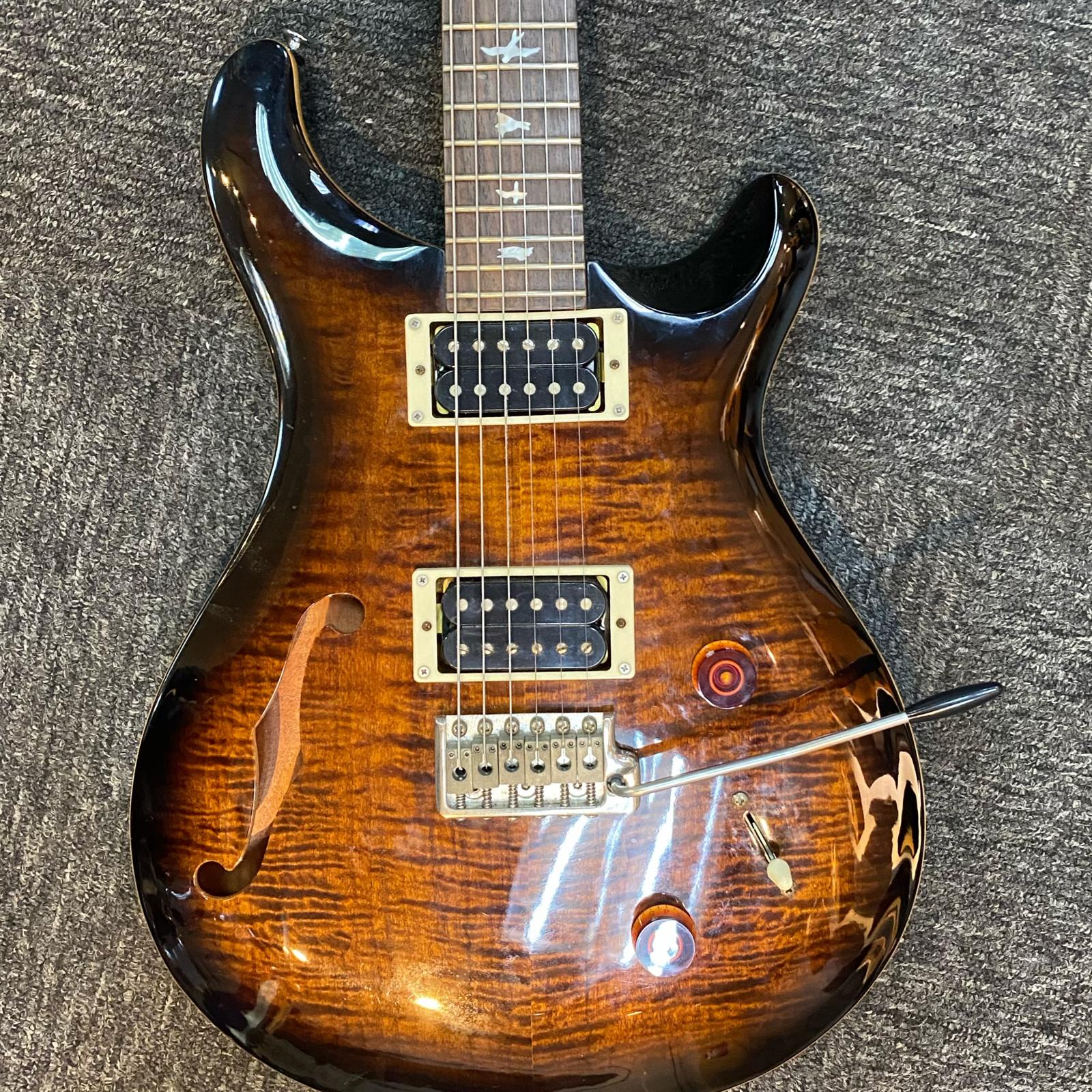 Pre-owned PRS SE Custom 22 Semi Hollow