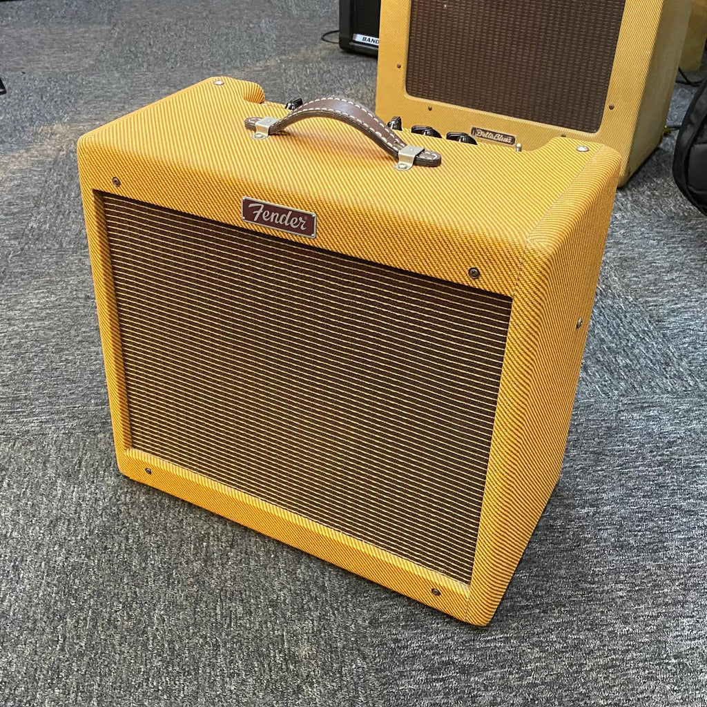 Pre-owned Fender Blues Junior Guitar Combo Tube Amplifier, Lacquered Tweed