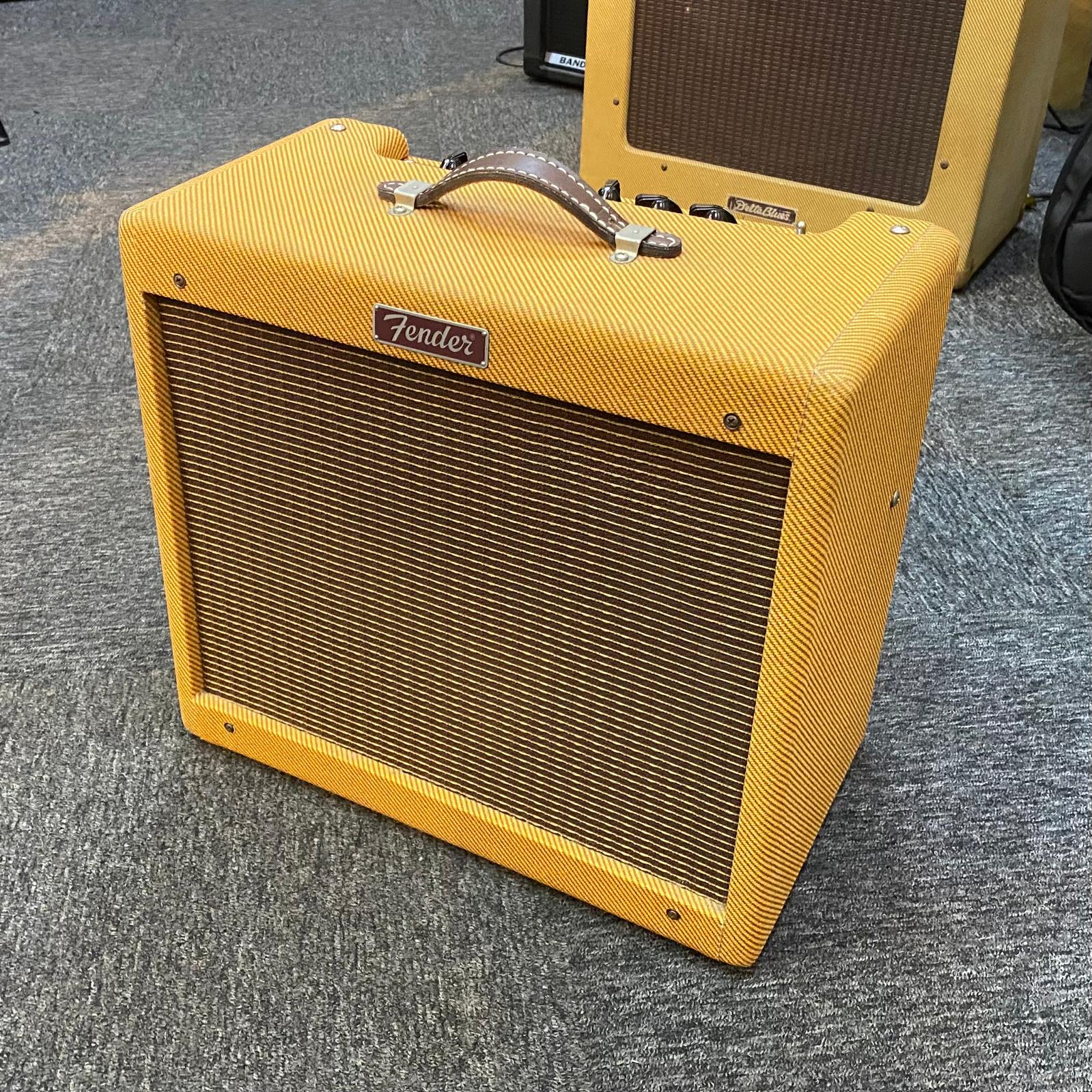 Pre-owned Fender Blues Junior Guitar Combo Tube Amplifier, Lacquered Tweed