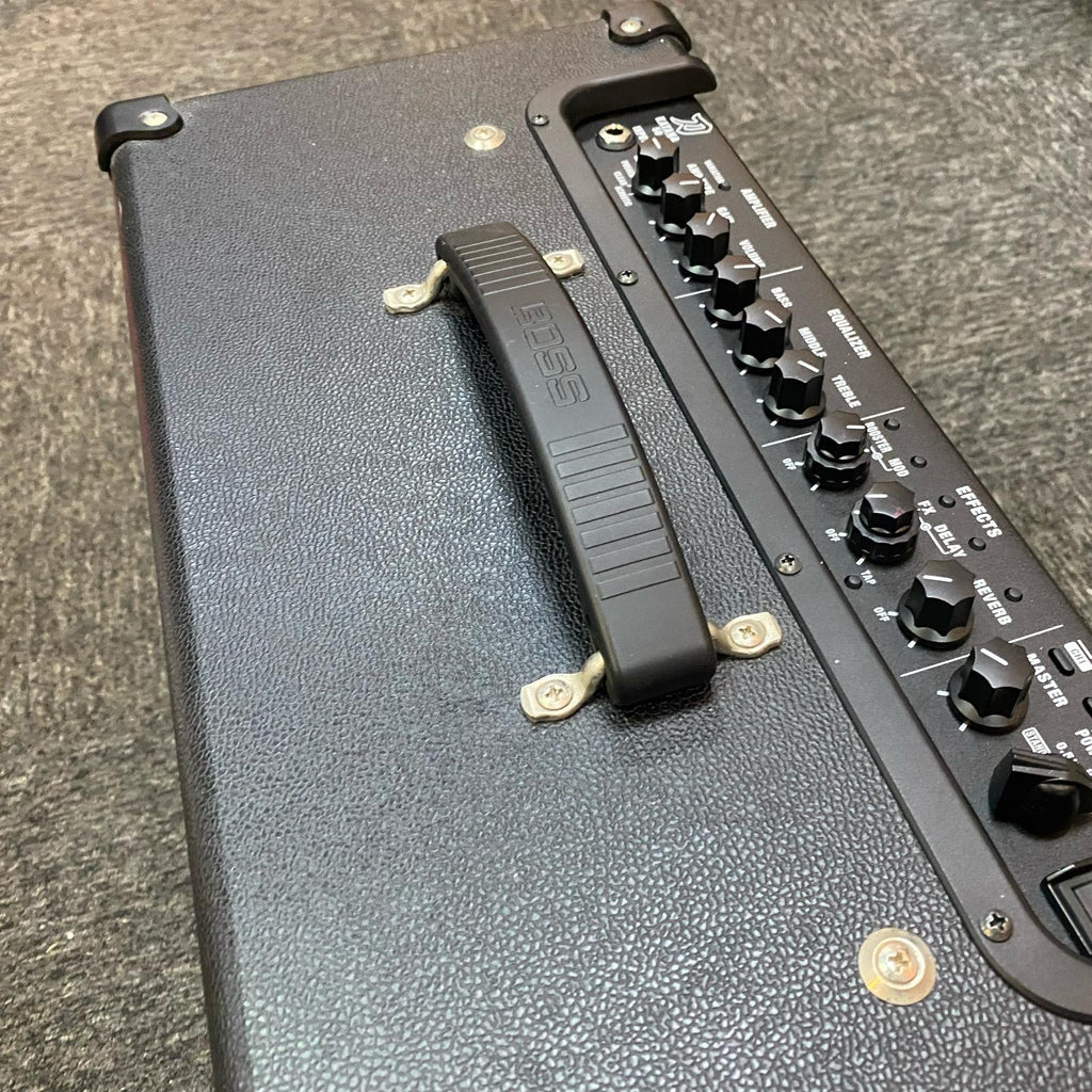 Pre-owned Boss Katana 50