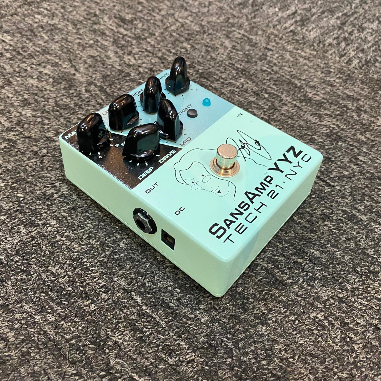 Pre-owned Tech 21 YYZ Geddy Lee Signature SansAmp YYZ Pedal