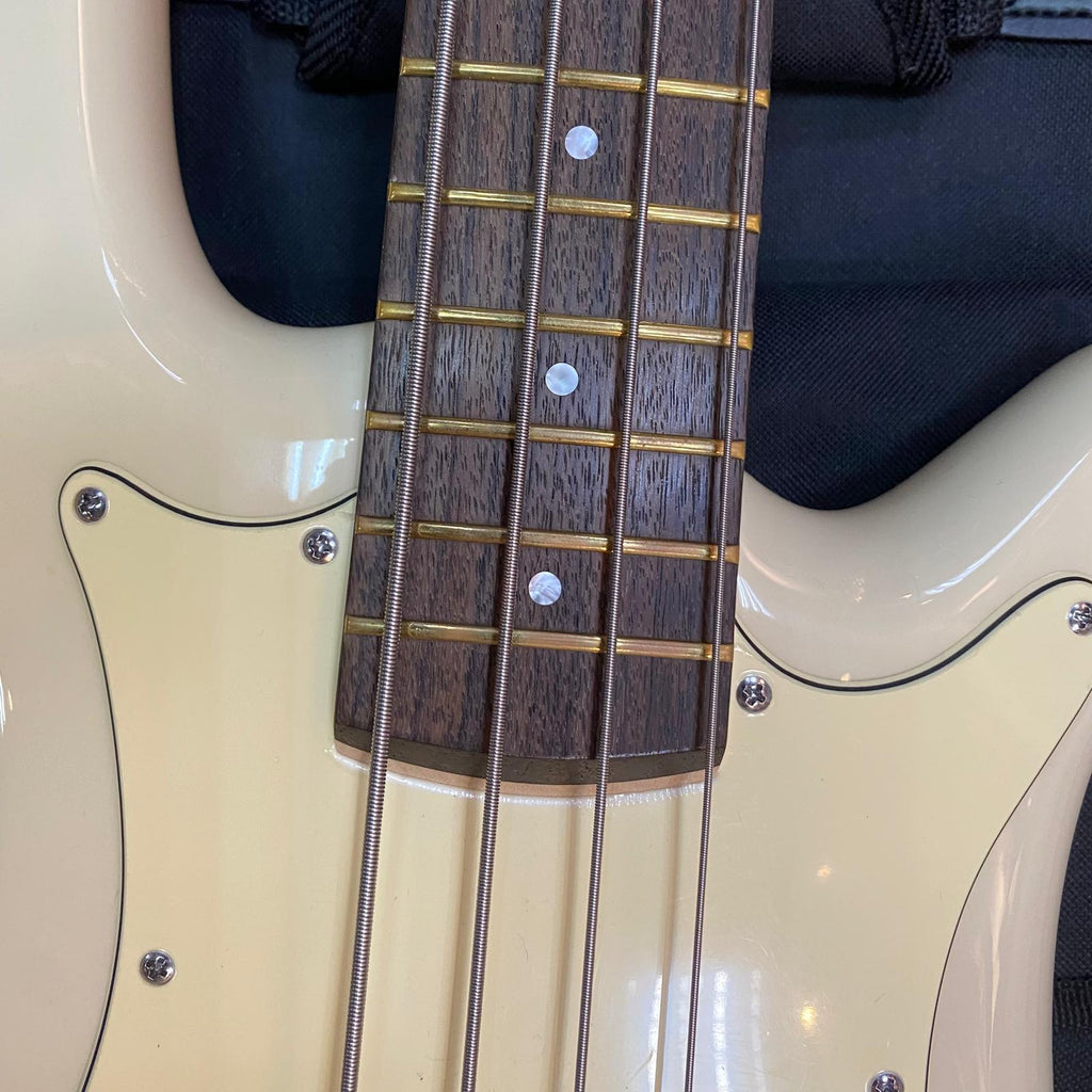 Pre-owned Warwick Streamer CV 4