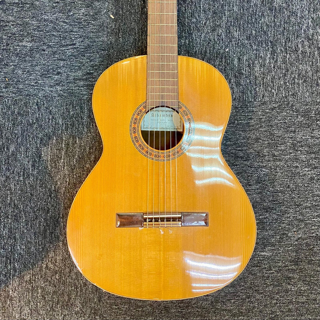 Pre-owned Alhambra 2C