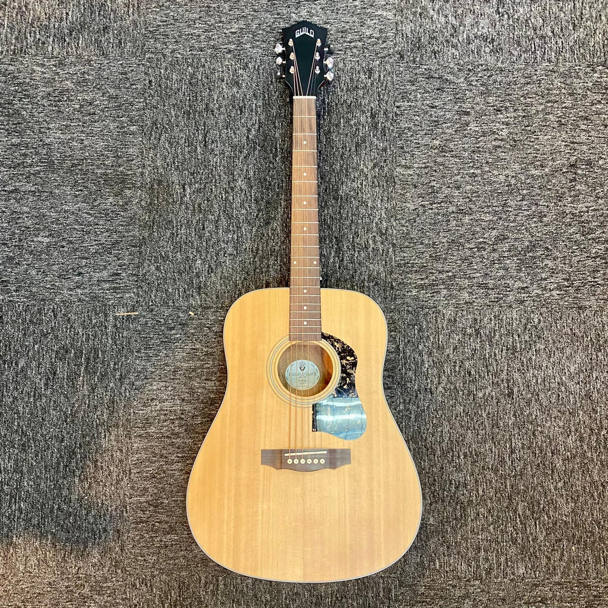Pre-owned Guild D340-E