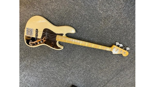 Fender Japan Marcus Miller Jazz Bass