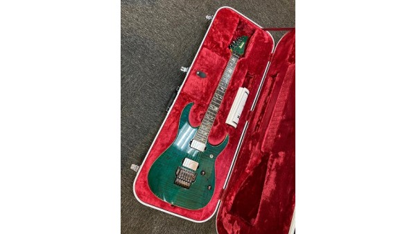 Ibanez RG8820 GE J.Custom
