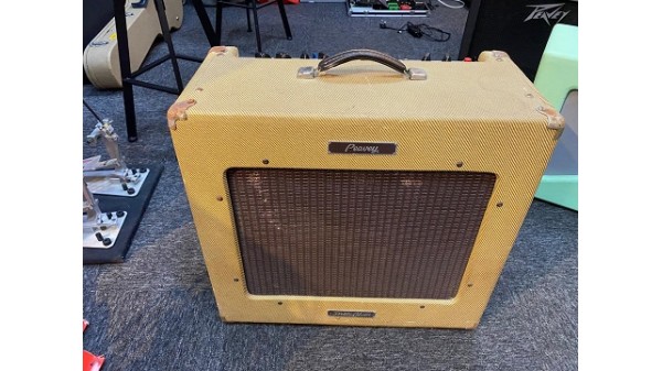 Peavey Delta Blues 1x15